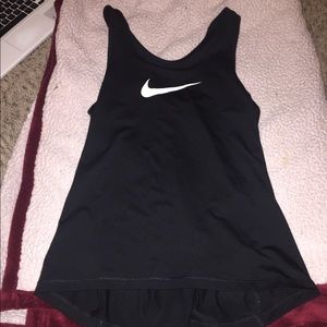 Nike top